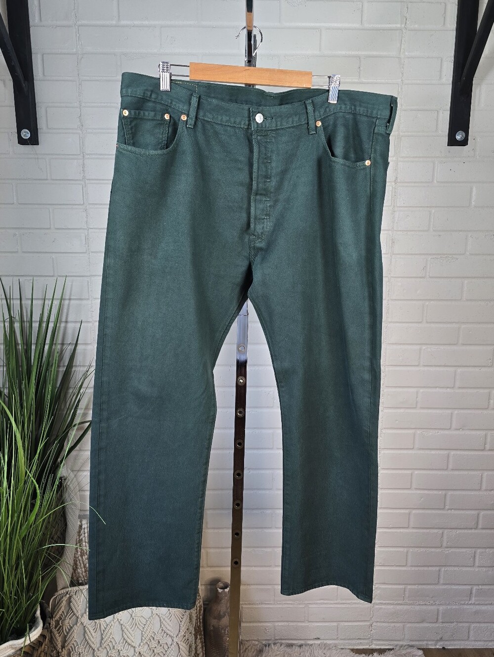 Levis Green Straight Leg High Rise Jeans Size 40